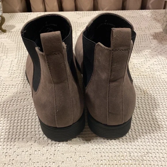 ASOS Men’s Size 7 Taupe Suede Like Boots - Never Worn - Picture 4 of 9